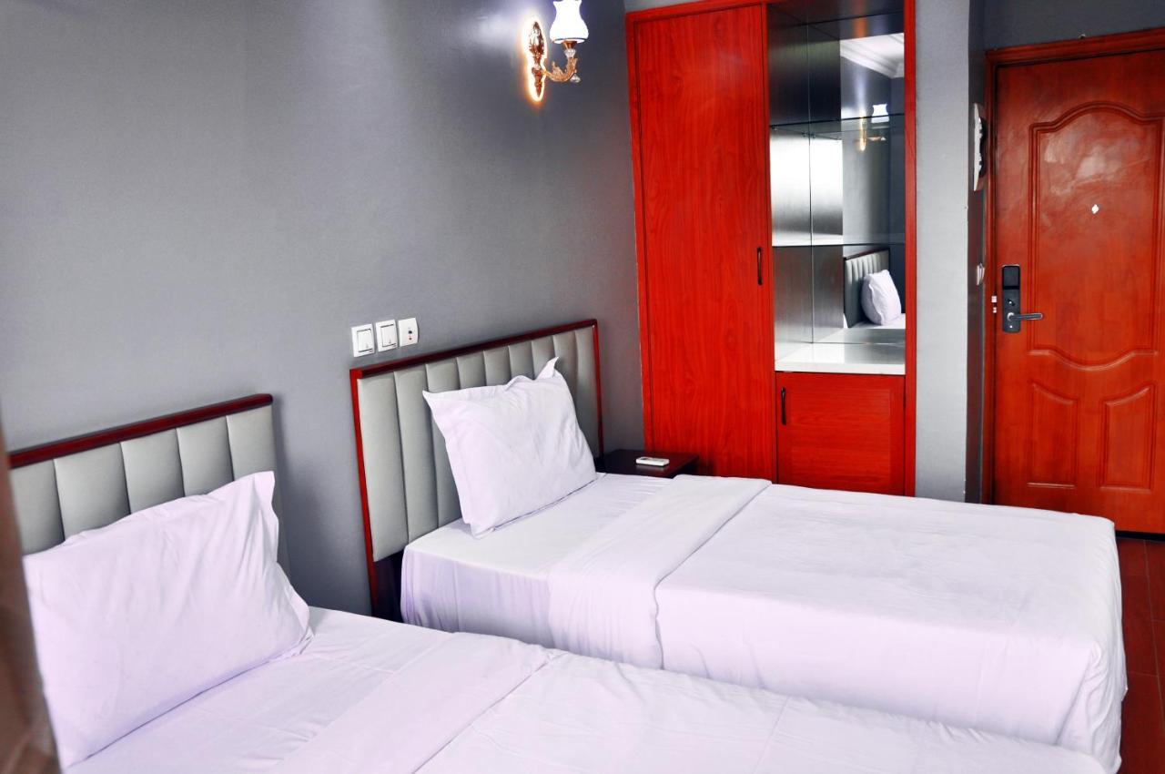 Hotel Sindz Palace Yaounde Luaran gambar
